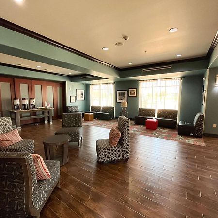 Quality Inn & Suites Pearsall Экстерьер фото