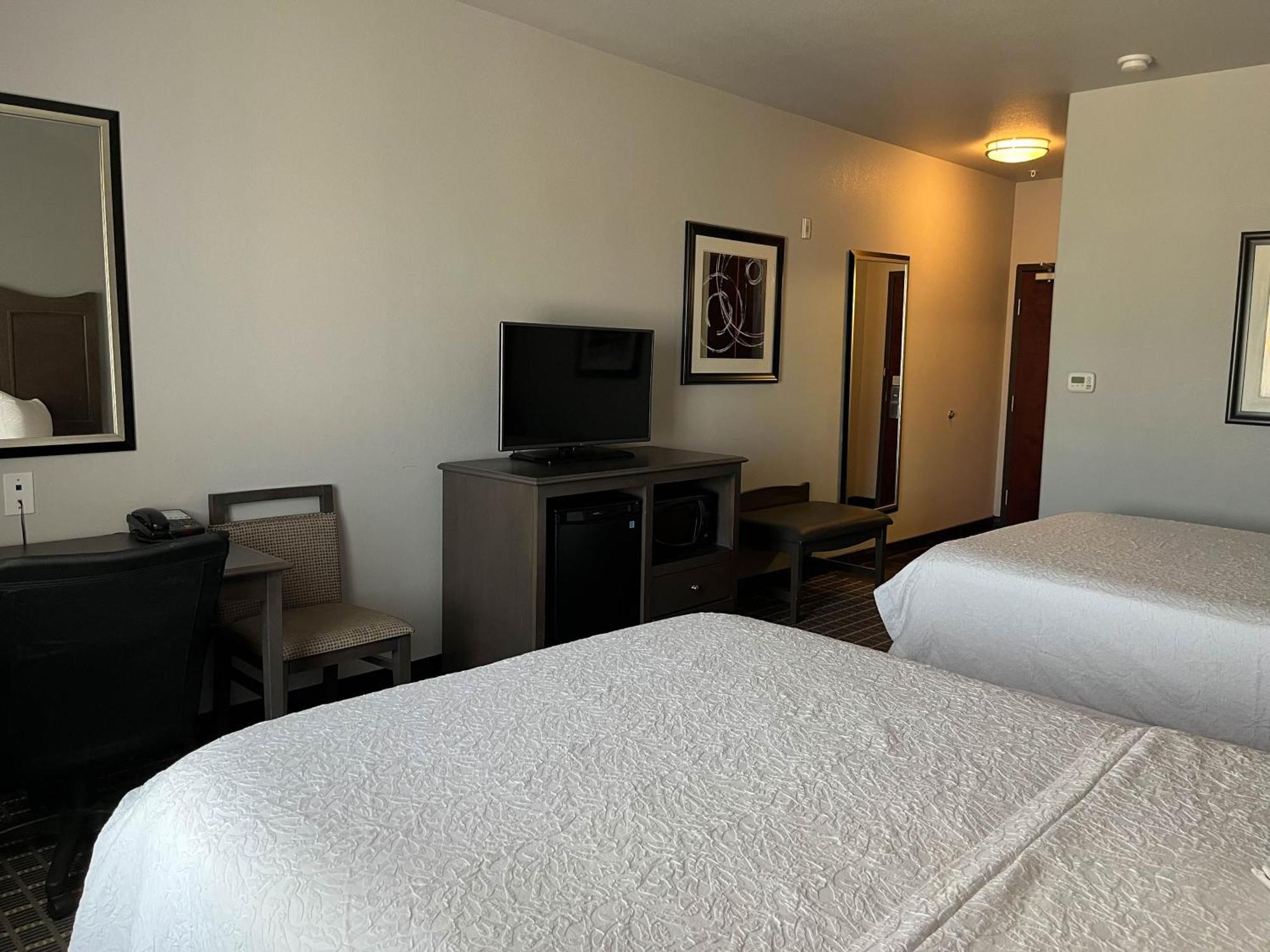 Quality Inn & Suites Pearsall Экстерьер фото